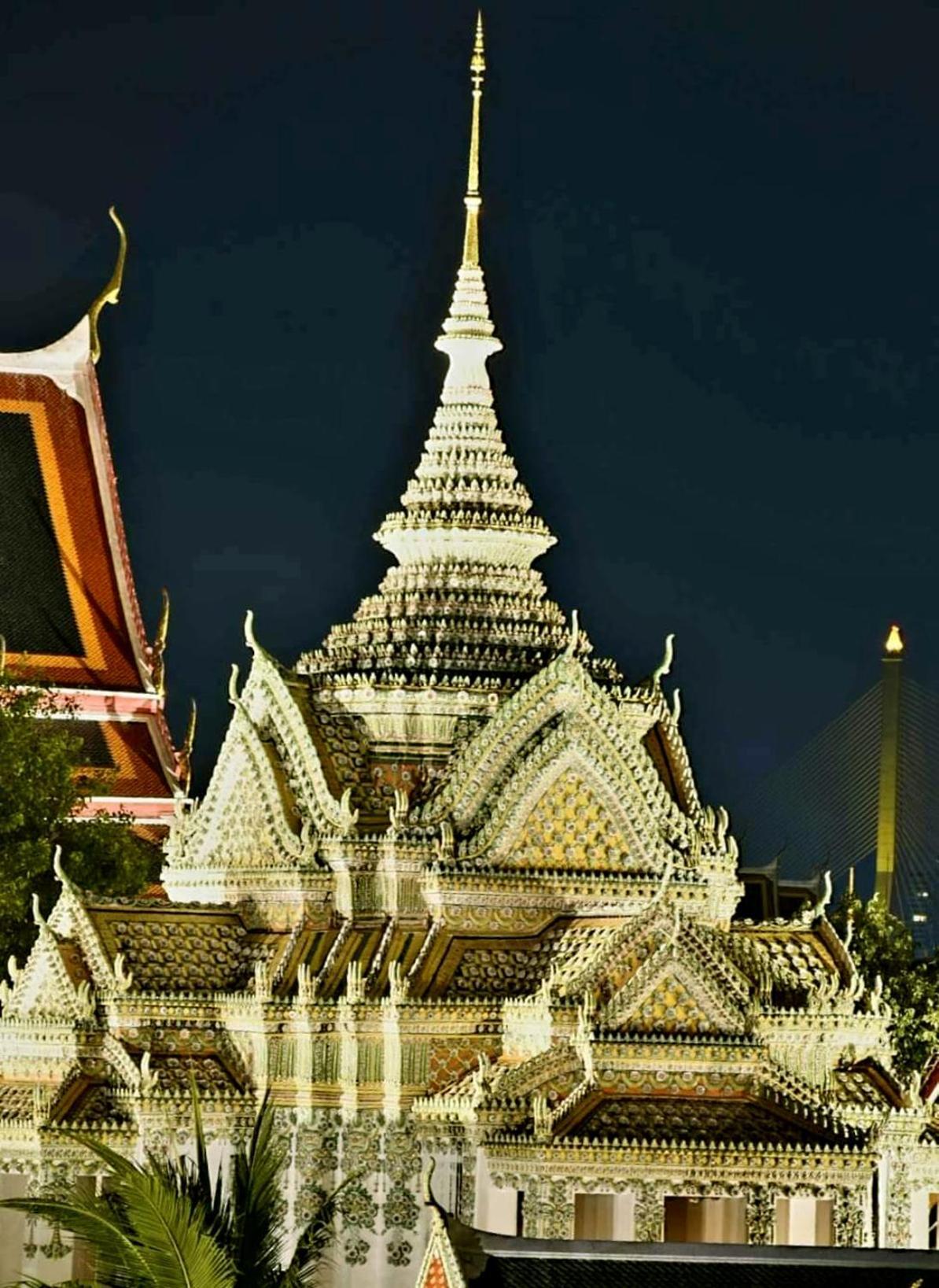 Hotel Chetuphon Gate Bangkok Exterior foto